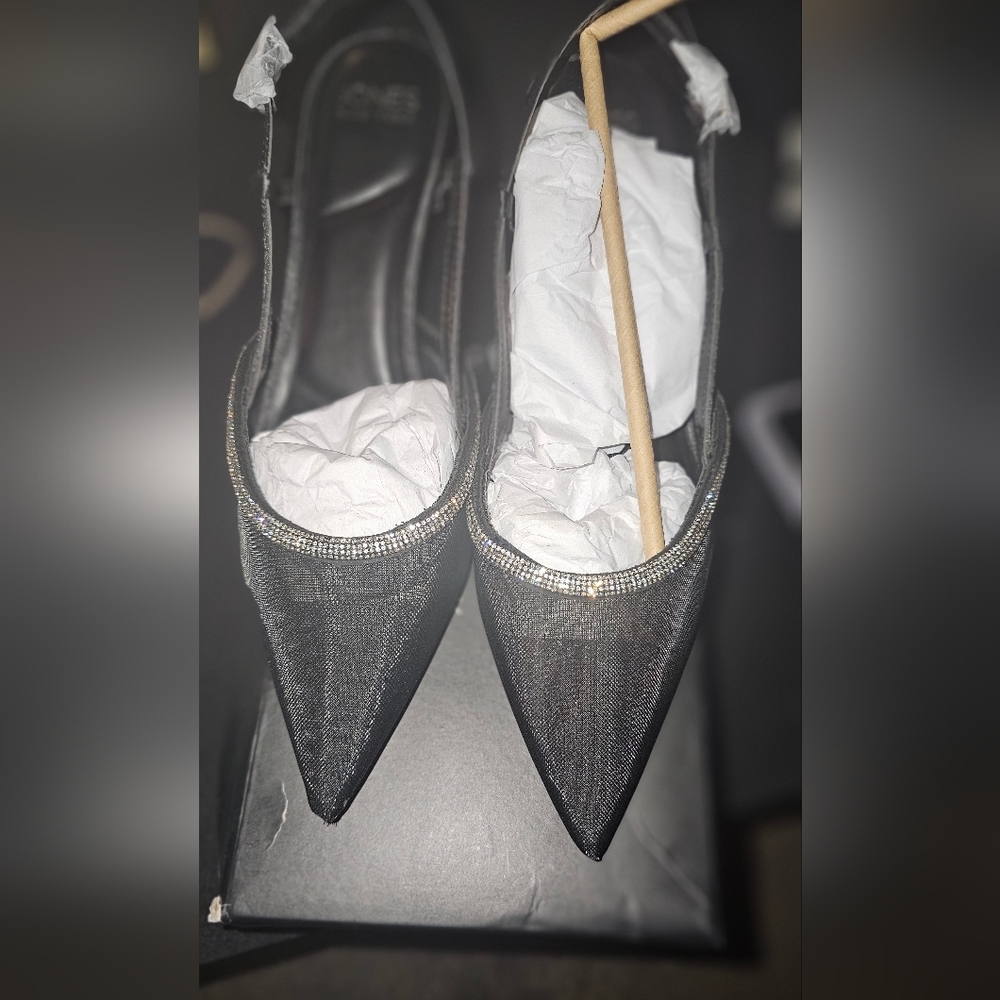 Jones New York Black Heels with Pointed Toe